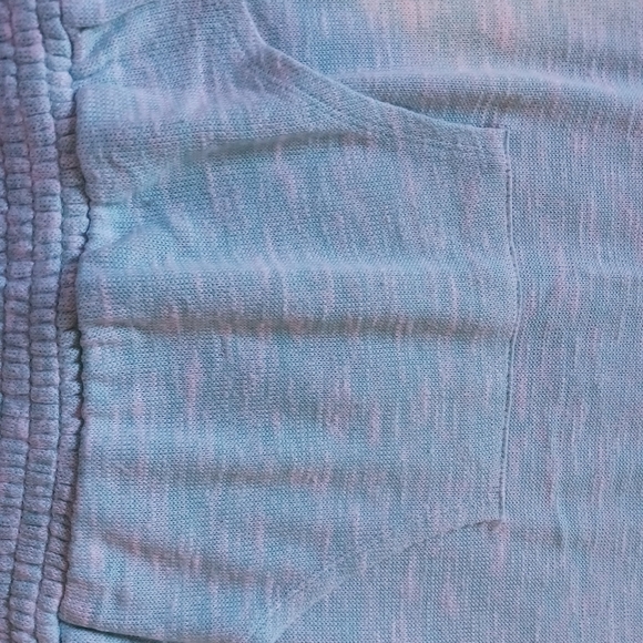 Set of 2 Tops Sweater S and Button up M - Picture 11 of 11